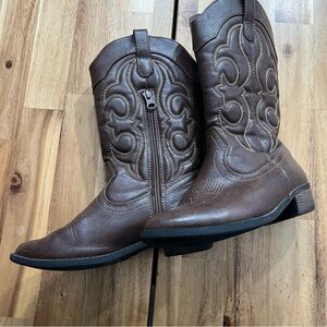 Cat & Jack Brown Western Cowboy Boots  Size 2 Zip-Up